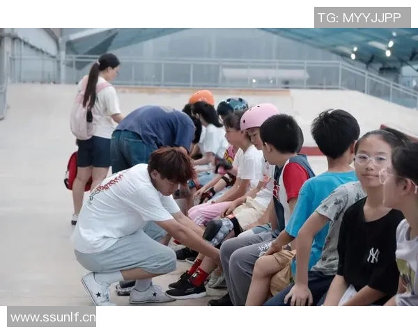 成都滑板队在攀岩联赛中的耐力表现分析与点评